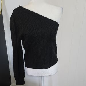 Versona Black Off-Shoulder Cable Knit Sweater